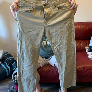 Men’s khaki Dockers straight fit pants